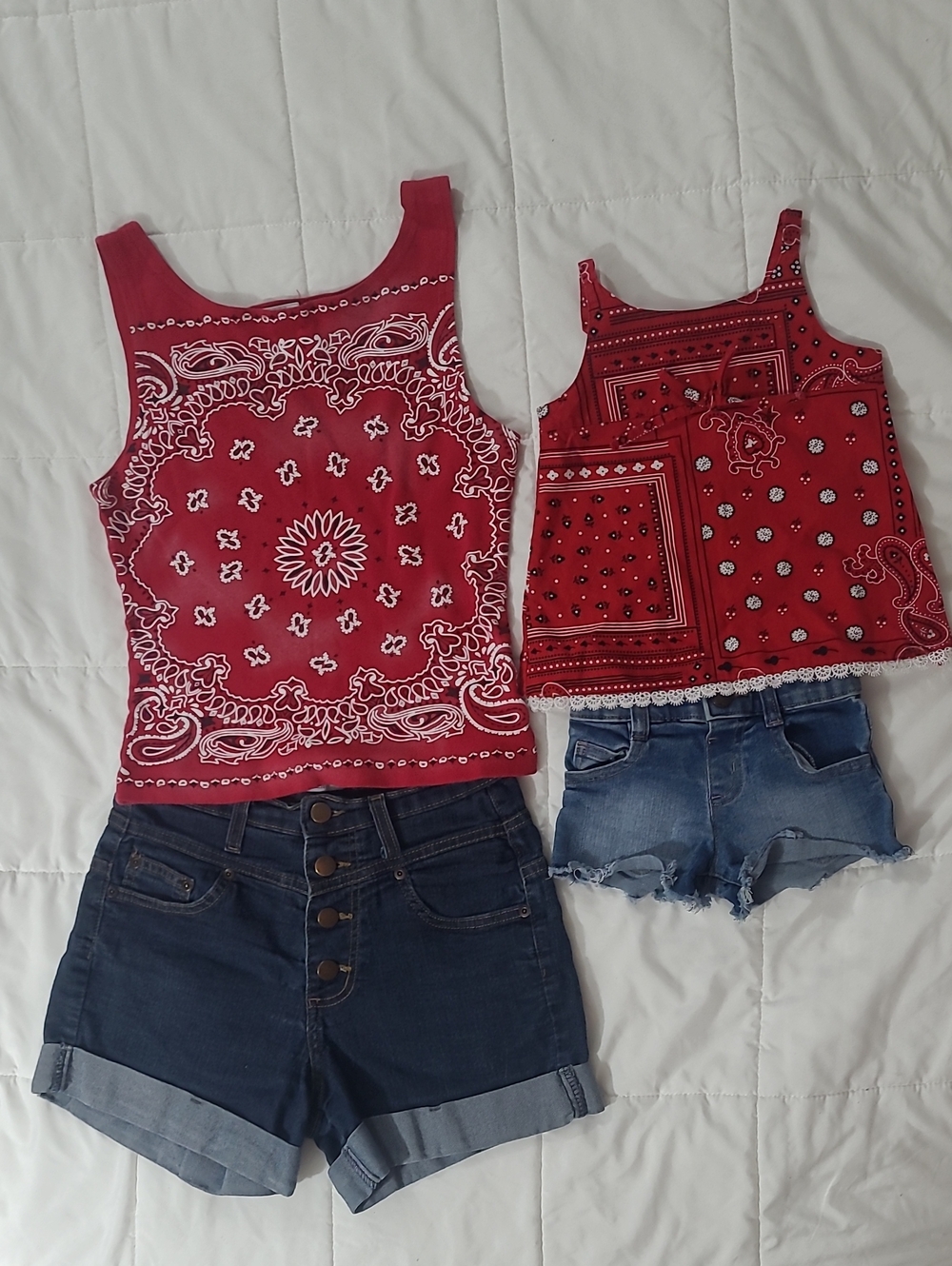 Mother/Daughter Bandana Tanks And Jean Shorts Outfit; M-Size M,D-Size 24M and 2T